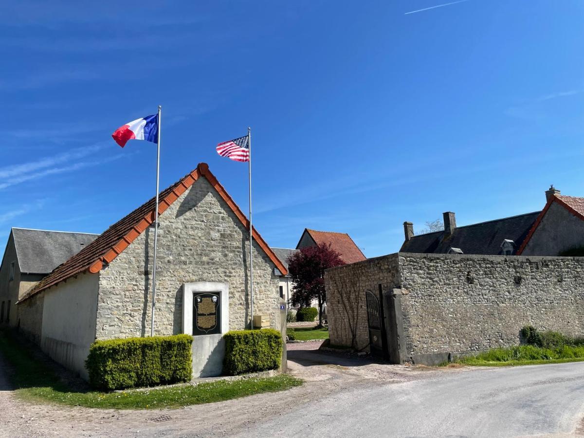 Saint-Come-du-Mont Gite Gold - La Ferme Delaunay מראה חיצוני תמונה